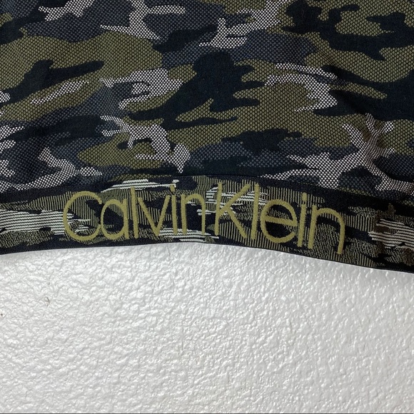 SOLD Calvin Klein vsco camo bra small medium - Picture 3 of 4